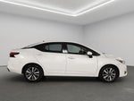 2024 Nissan Versa 4 pts. Advance, TM5, a/ac., f. niebla, RA-16