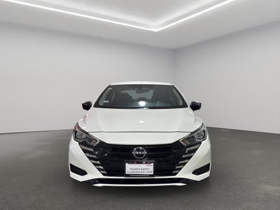 2024 Nissan Versa 4 pts. Sense, TM5, a/ac., R-15