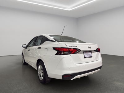 2024 Nissan Versa 4 pts. Sense, TM5, a/ac., R-15