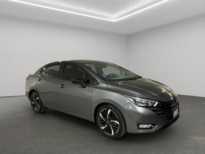 2024 Nissan Versa 4 pts. SR, CVT, a/ac. Aut., f. niebla, f. led, spoiler, RA-17