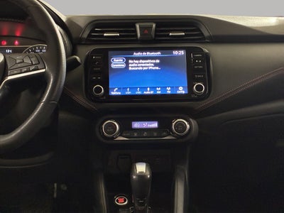 2024 Nissan Versa 4 pts. SR, CVT, a/ac. Aut., f. niebla, f. led, spoiler, RA-17