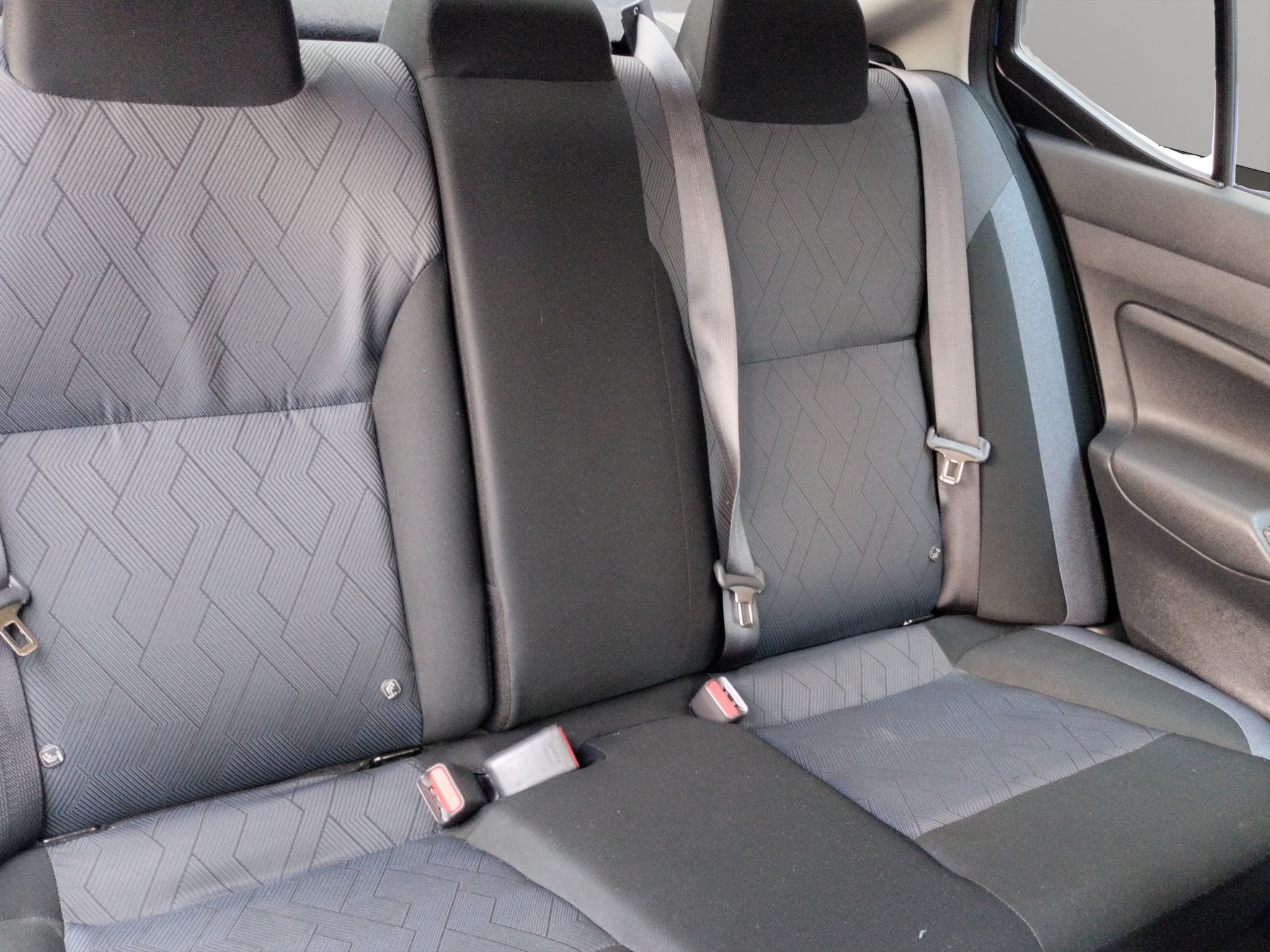 2025 Nissan Versa ADVANCE CVT