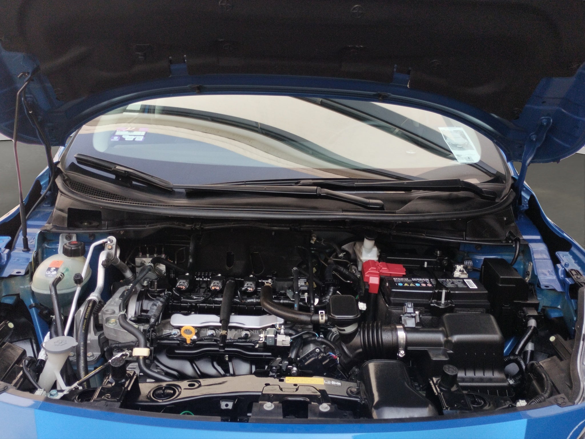 2025 Nissan Versa ADVANCE CVT