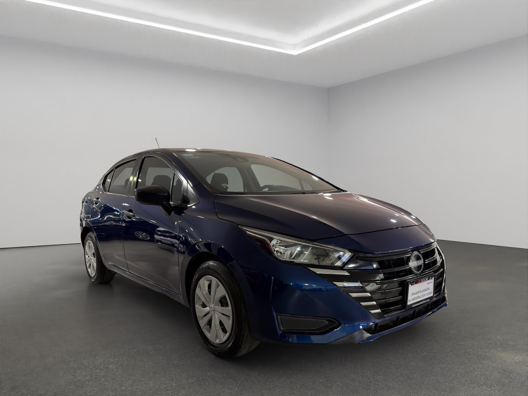 2025 Nissan Versa 4 pts. Sense, TM5, a/ac., R-15 (línea anterior)
