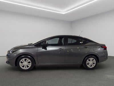 2022 Nissan Versa 4 pts. Sense, TM5, a/ac., VE, R-15 (línea anterior)