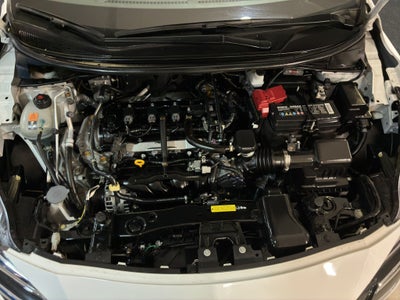2024 Nissan Versa 4 pts. Advance, TM5, a/ac., f. niebla, RA-16