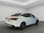 2024 Nissan Versa 4 pts. Advance, TM5, a/ac., f. niebla, RA-16
