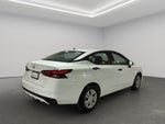2023 Nissan Versa 4 pts. Sense, TM5, a/ac., R-15 (cambio de línea)