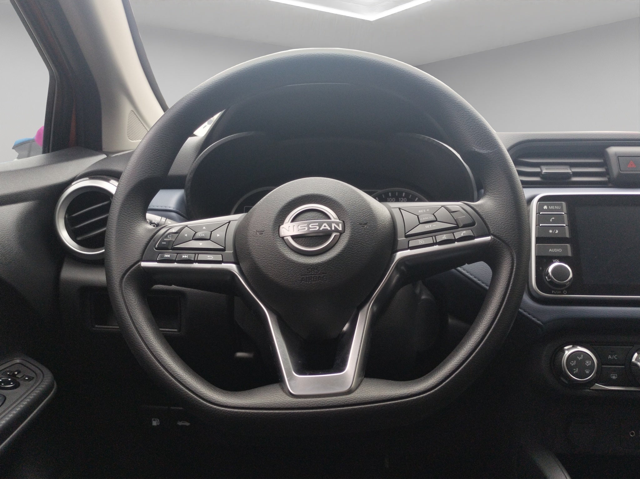 2024 Nissan Versa ADVANCE CVT