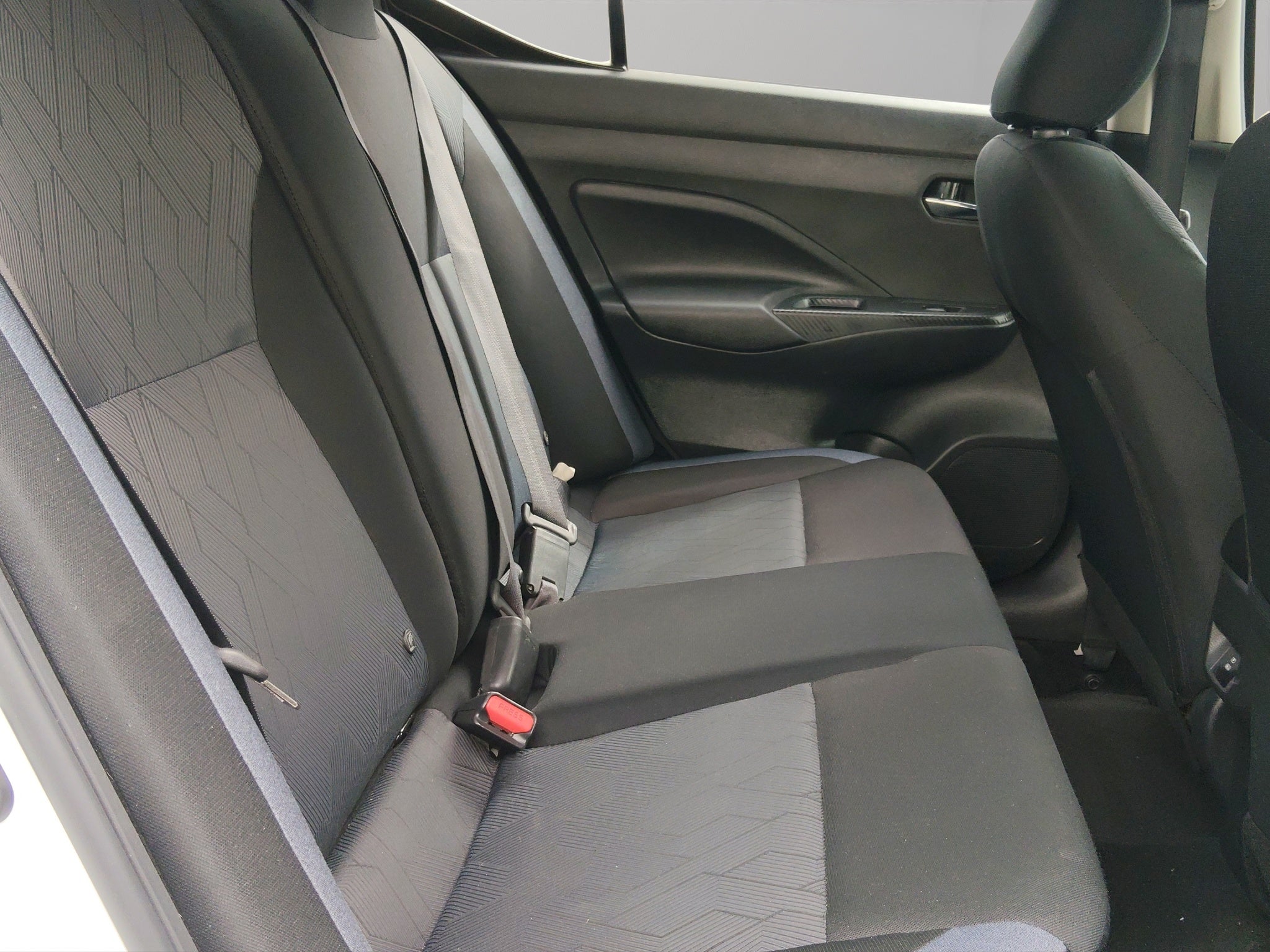 2024 Nissan Versa ADVANCE CVT