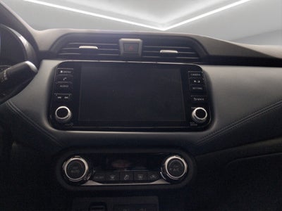 2024 Nissan Versa 4 pts. Exclusive, CVT, a/ac. Aut., piel, f. niebla, f. led, RA-17