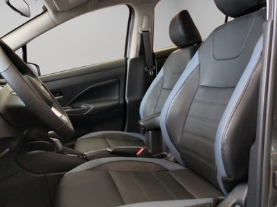 2024 Nissan Versa 4 pts. Exclusive, CVT, a/ac. Aut., piel, f. niebla, f. led, RA-17