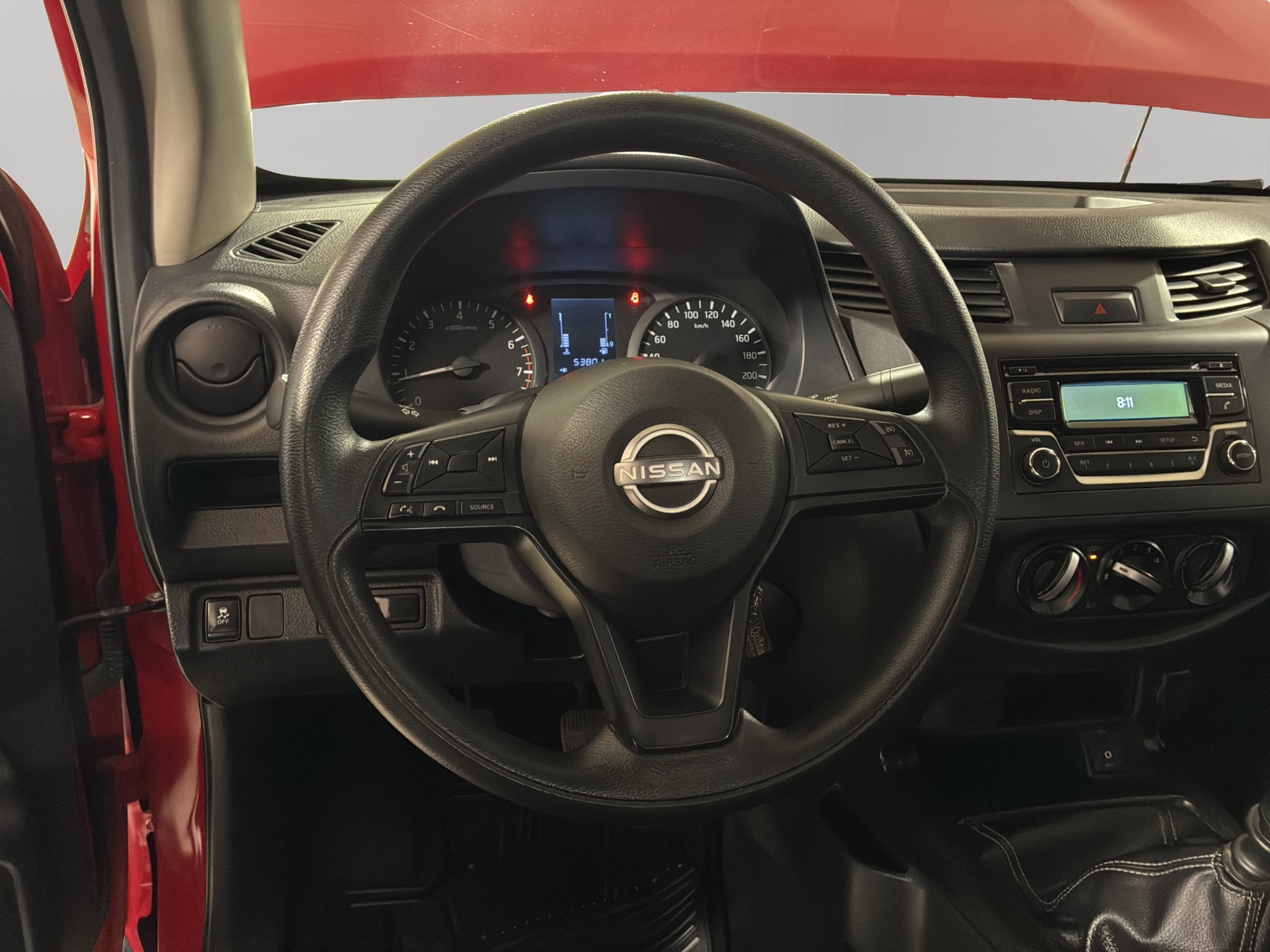 2024 Nissan Comerciales NP300 2 pts. Chas. Cab., TM6