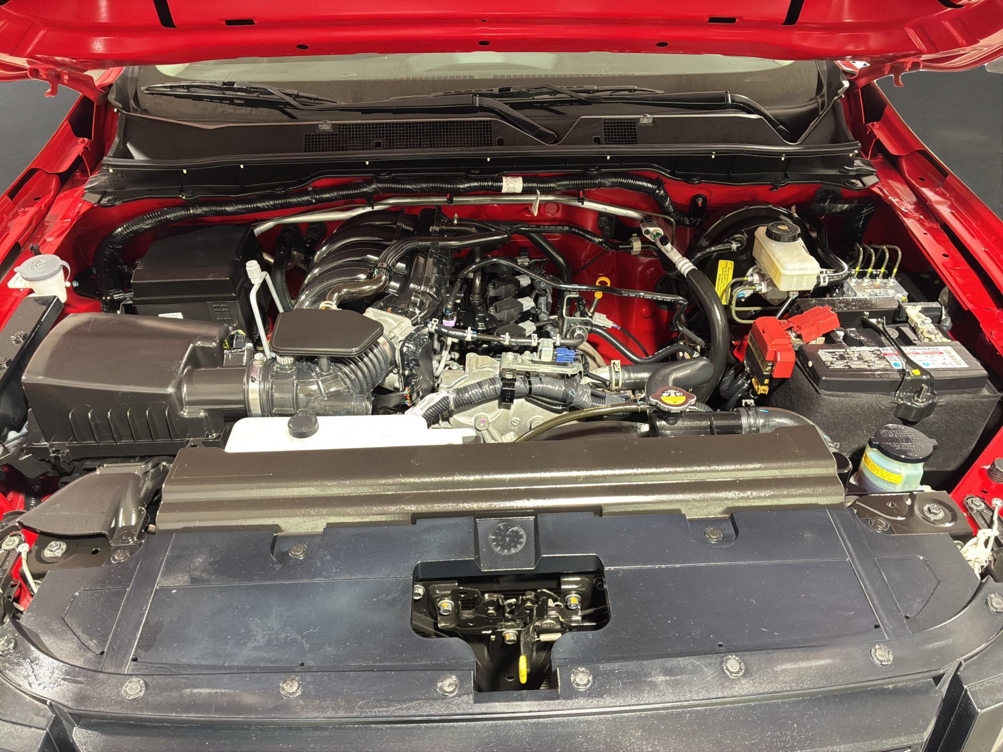 2024 Nissan Comerciales NP300 2 pts. Chas. Cab., TM6