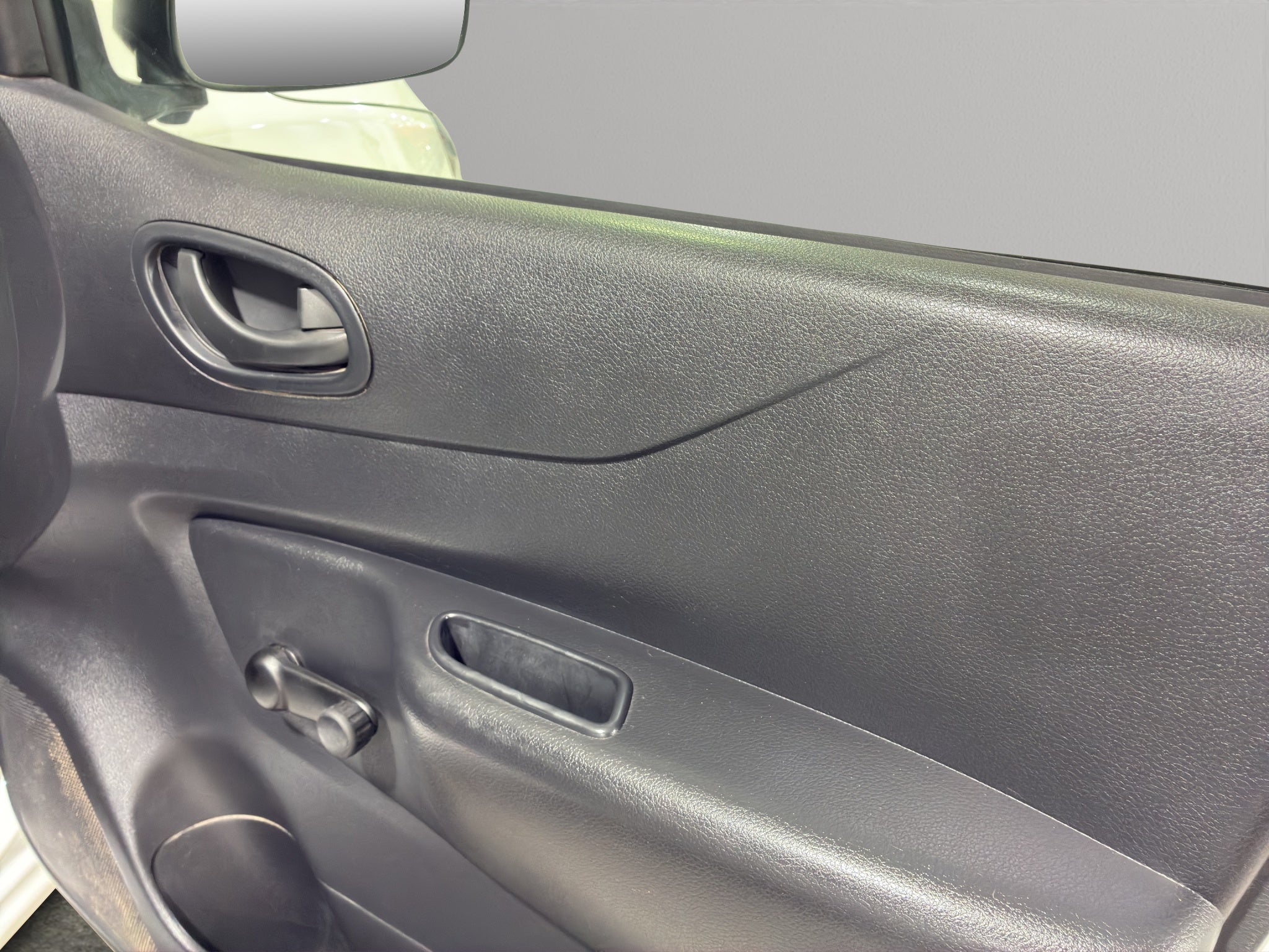 2020 Nissan Comerciales NP300 4 pts. S, Pick-Up, Doble Cab., TM6, a/ac. (línea anterior)