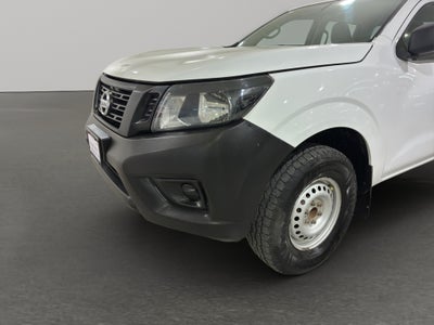 2020 Nissan Comerciales NP300 4 pts. S, Pick-Up, Doble Cab., TM6, a/ac. (línea anterior)