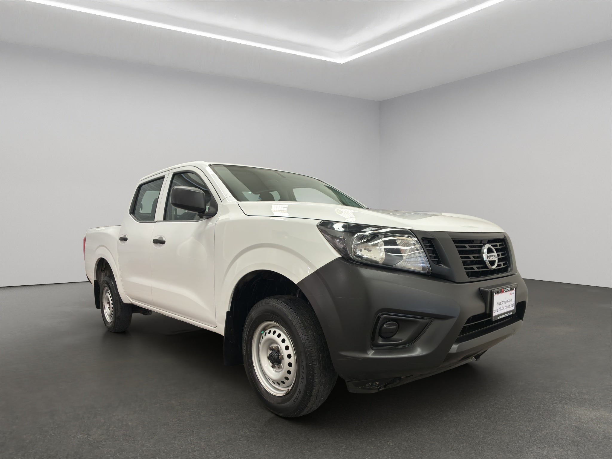 2020 Nissan Comerciales NP300 4 pts. S, Pick-Up, Doble Cab., TM6, a/ac. (línea anterior)