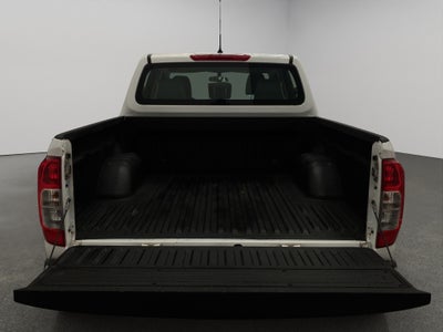 2020 Nissan Comerciales NP300 4 pts. S, Pick-Up, Doble Cab., TM6, a/ac. (línea anterior)