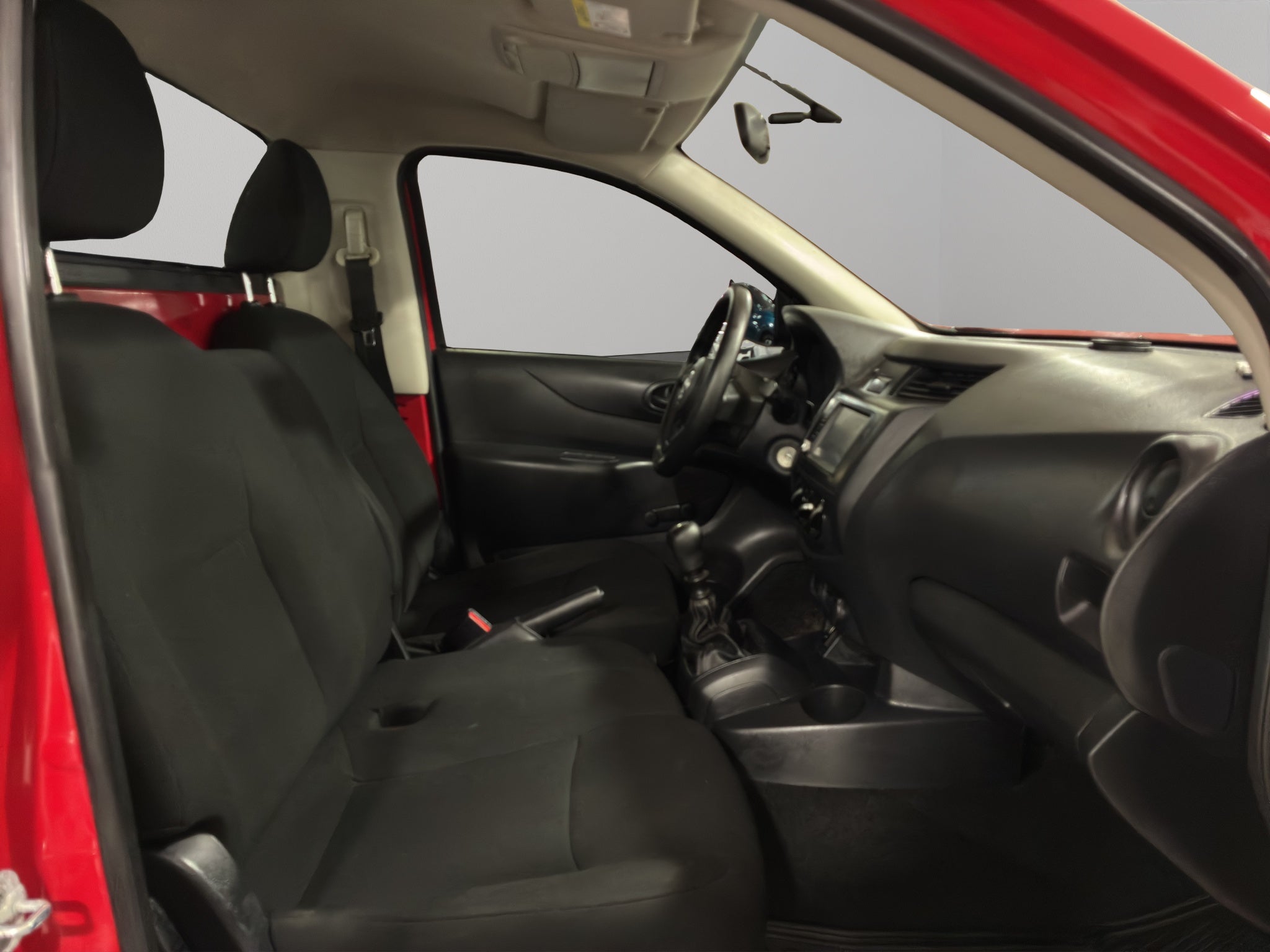 2025 Nissan Comerciales NP300 2 pts. Chas. Cab., TM6