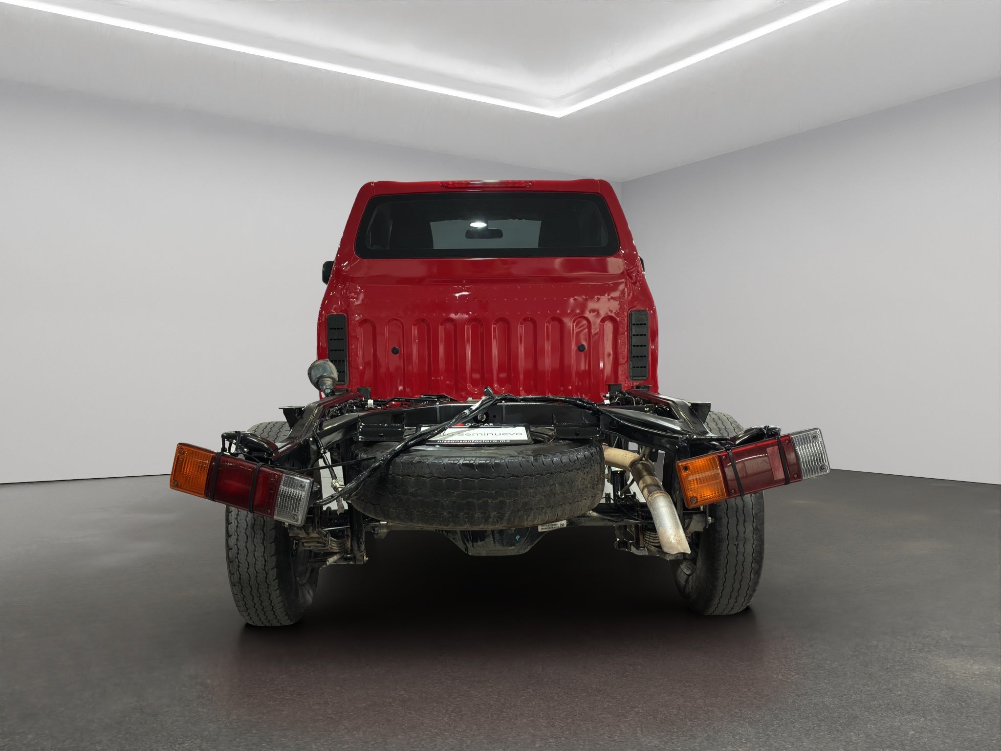 2025 Nissan Comerciales NP300 2 pts. Chas. Cab., TM6