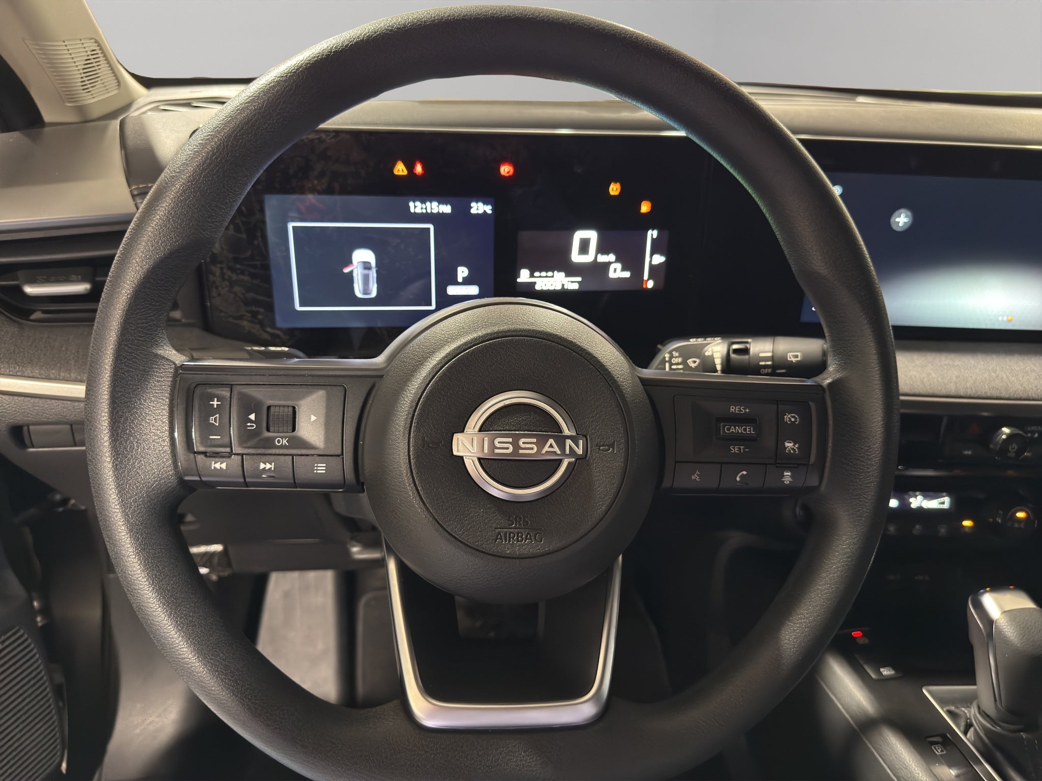 2025 Nissan Kicks VUD 5 pts. Advance, 2.0l, TA, RA-17 (línea nueva)