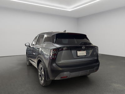 2025 Nissan Kicks VUD 5 pts. Advance, 2.0l, TA, RA-17 (línea nueva)