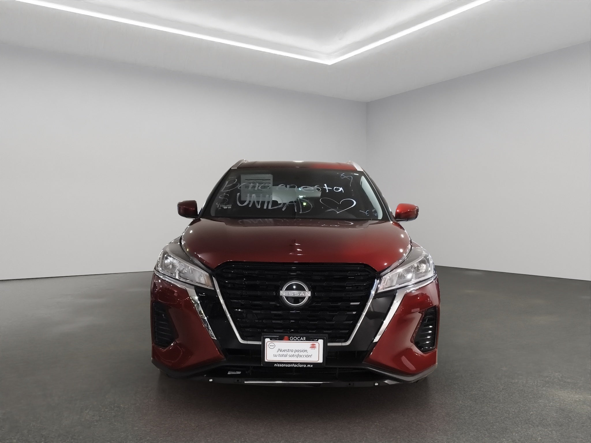2024 Nissan Kicks VUD 5 pts. Advance, 1.6l, TM5, a/ac., VE, RA-16 (línea anterior)
