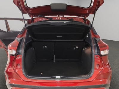2024 Nissan Kicks VUD 5 pts. Advance, 1.6l, TM5, a/ac., VE, RA-16 (línea anterior)