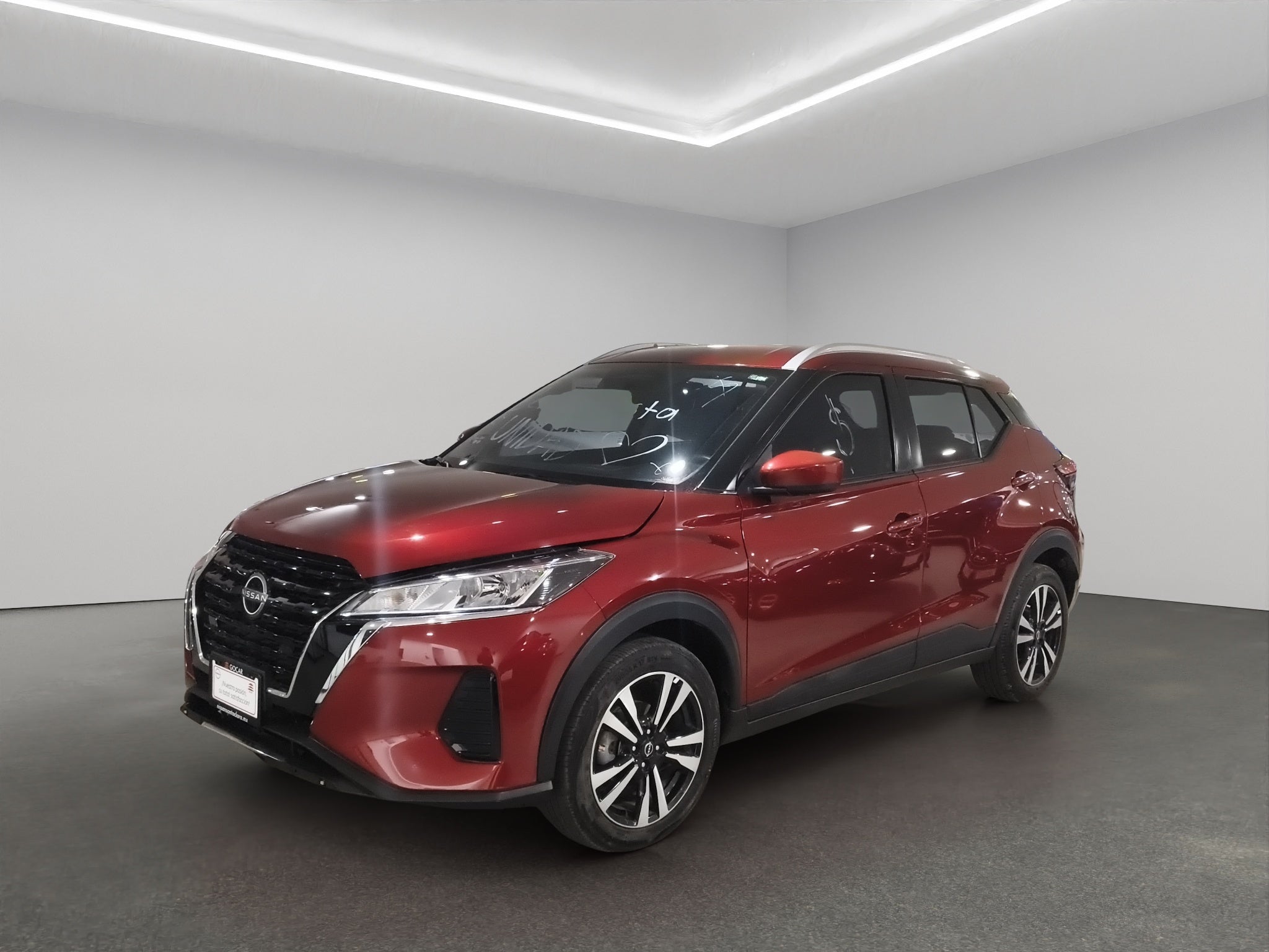 2024 Nissan Kicks VUD 5 pts. Advance, 1.6l, TM5, a/ac., VE, RA-16 (línea anterior)