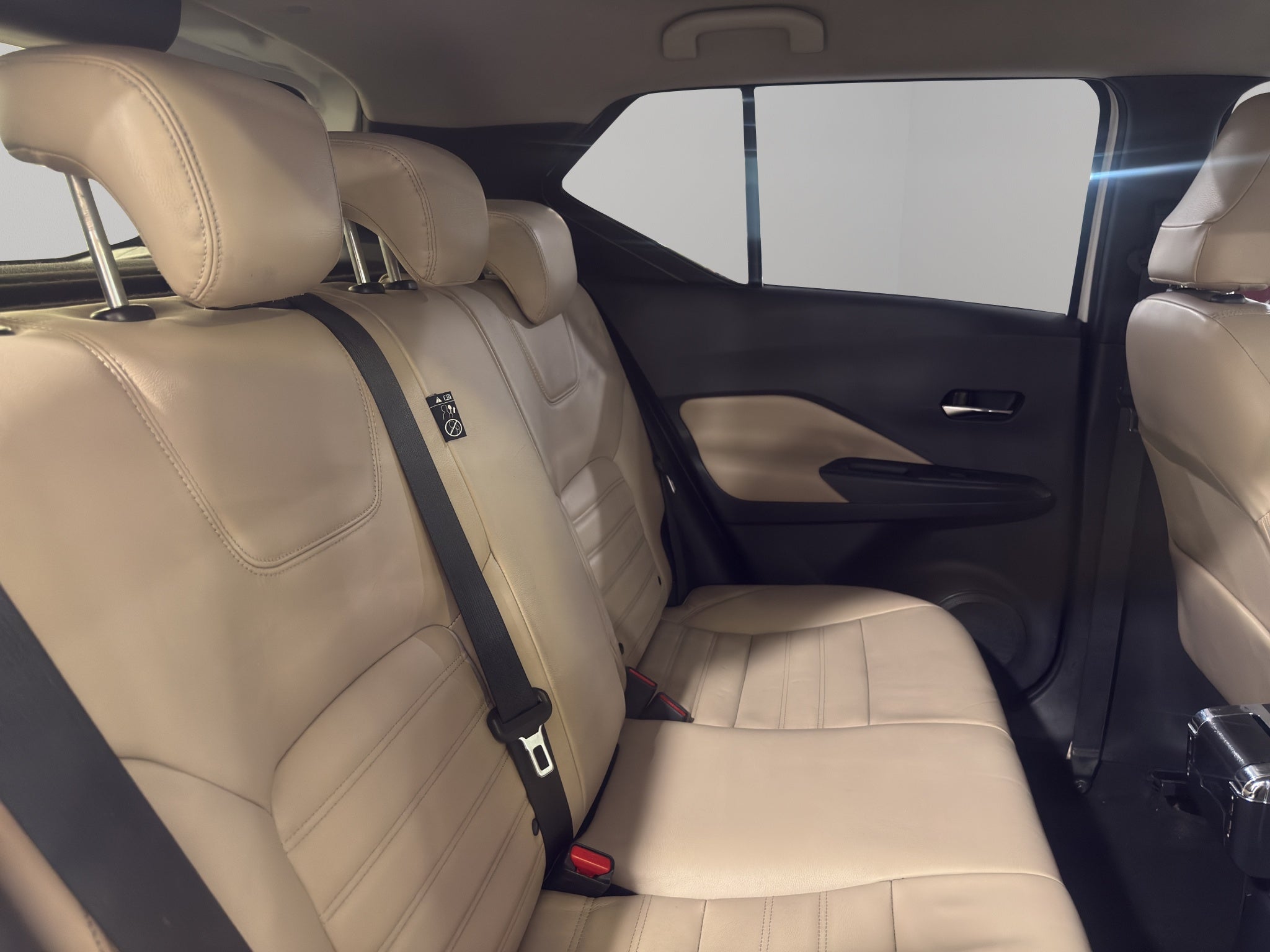 2018 Nissan Kicks VUD 5 pts. Exclusive, 1.6l, TA, a/ac. Aut., VE, piel, GPS, RA-17
