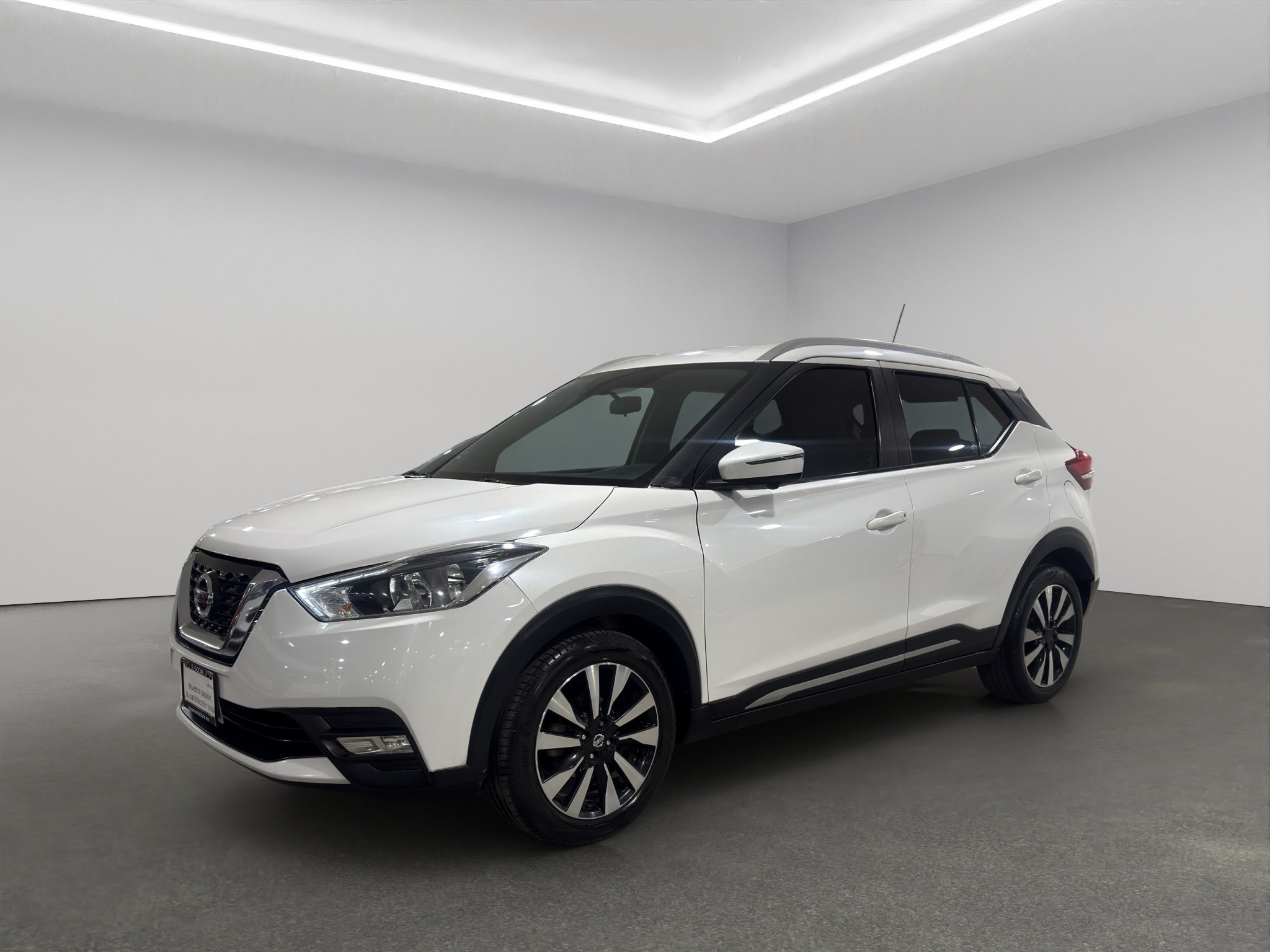 2018 Nissan Kicks VUD 5 pts. Exclusive, 1.6l, TA, a/ac. Aut., VE, piel, GPS, RA-17
