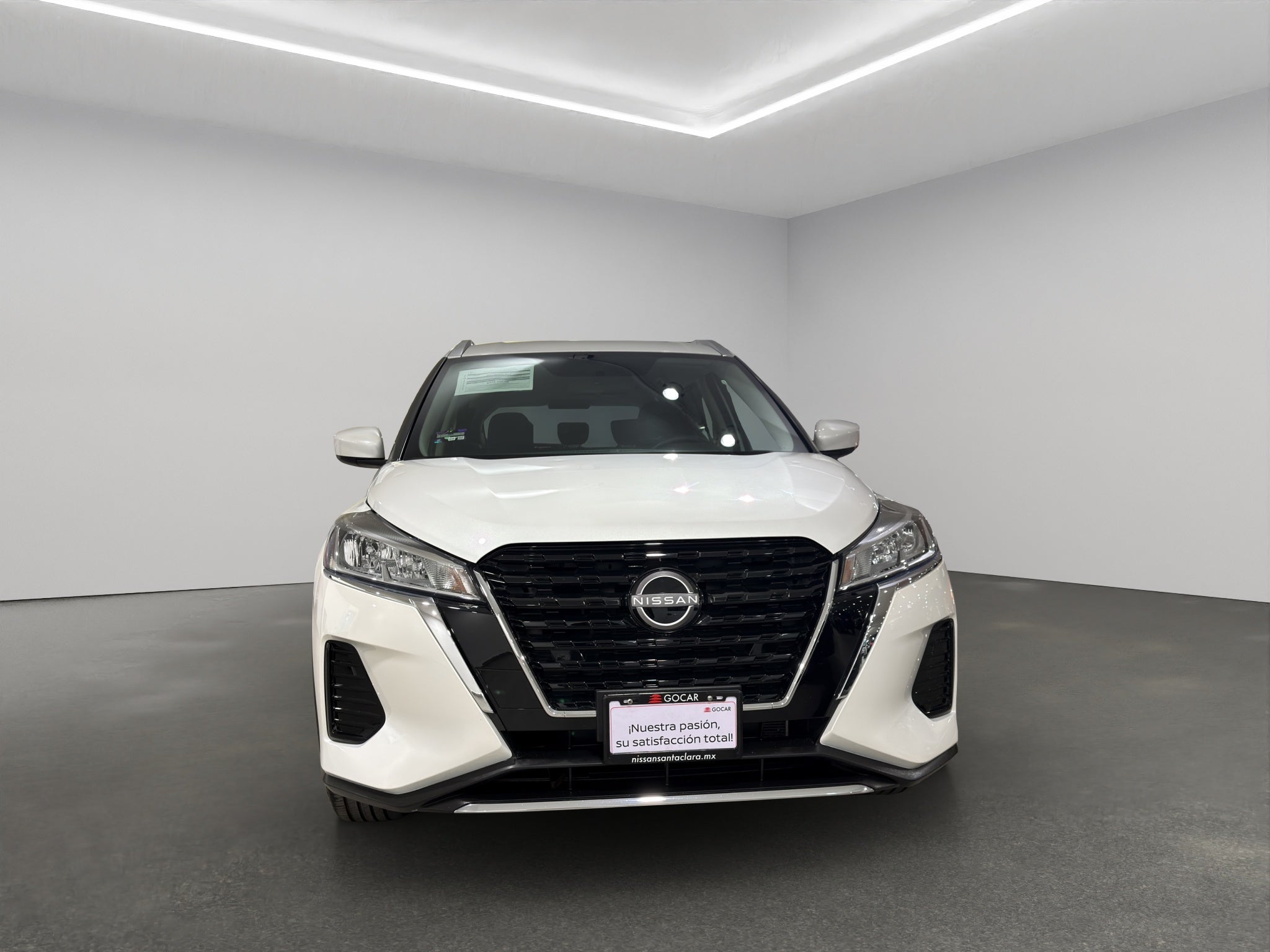 2024 Nissan Kicks VUD 5 pts. Advance, 1.6l, TM5, a/ac., VE, RA-16 (línea anterior)