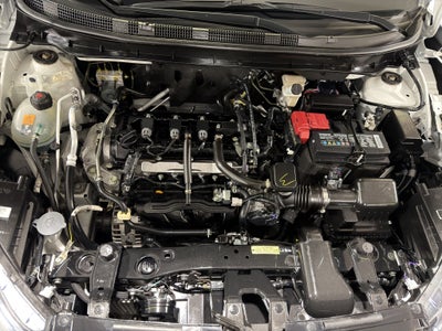 2024 Nissan Kicks VUD 5 pts. Advance, 1.6l, TM5, a/ac., VE, RA-16 (línea anterior)