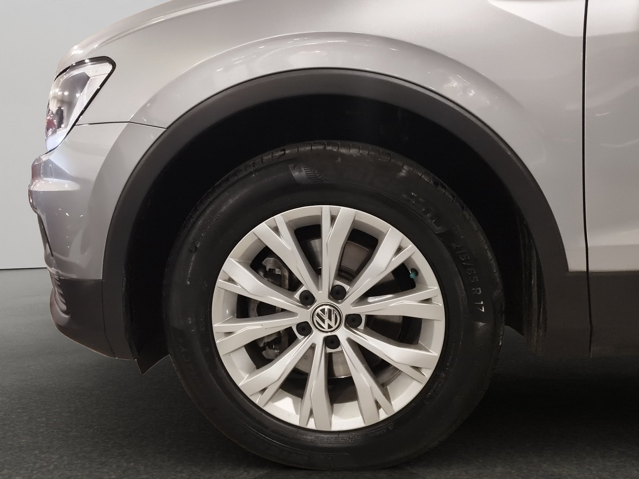 2021 Volkswagen Tiguan VUD 5 pts. Trendline Plus, 1.4T, DSG, RA-17