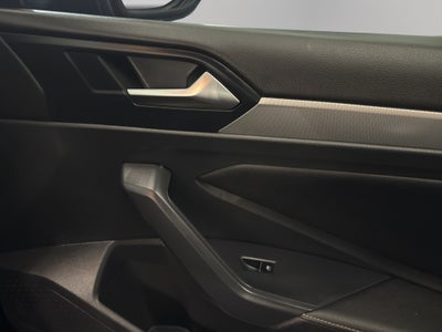 2023 Volkswagen Jetta A7 4 pts. Trendline, 1.4T, TM5, R-16
