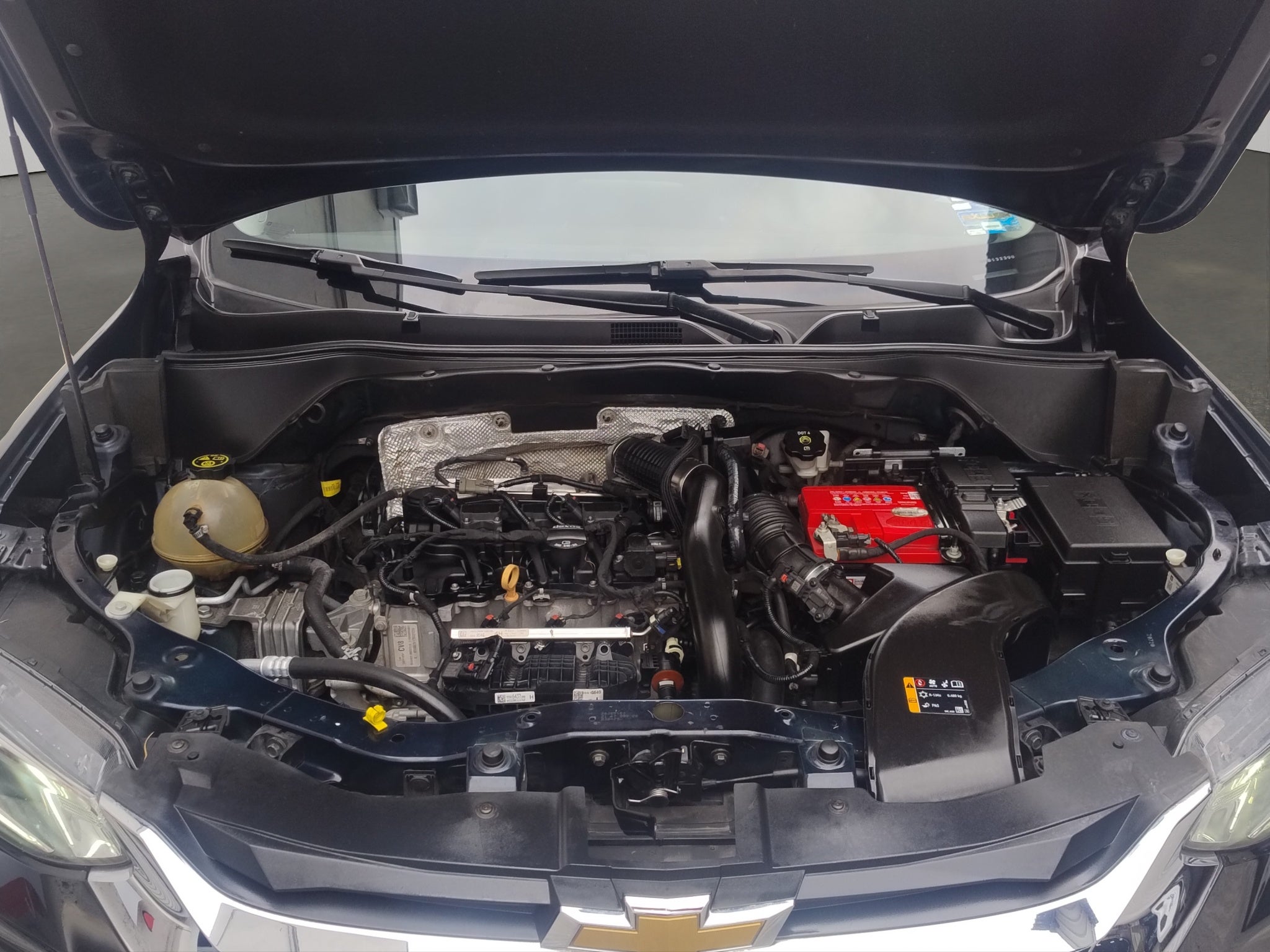 2021 Chevrolet Tracker VUD 5 pts. Premier, 1.2T, TA, piel, TP, f. led, RA-17