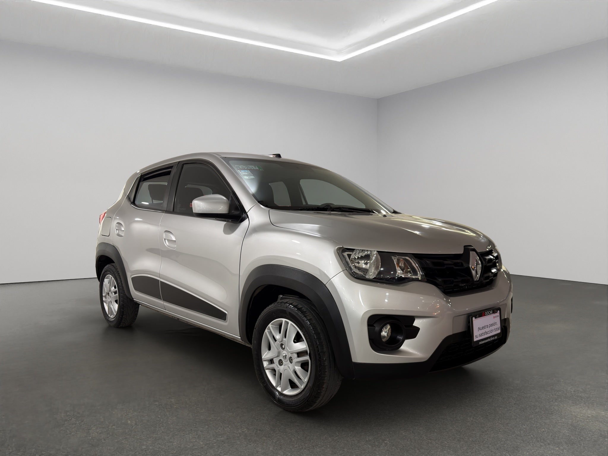 2020 Renault Kwid 5 pts. HB Iconic, TM5, a/ac., f. niebla, R-14