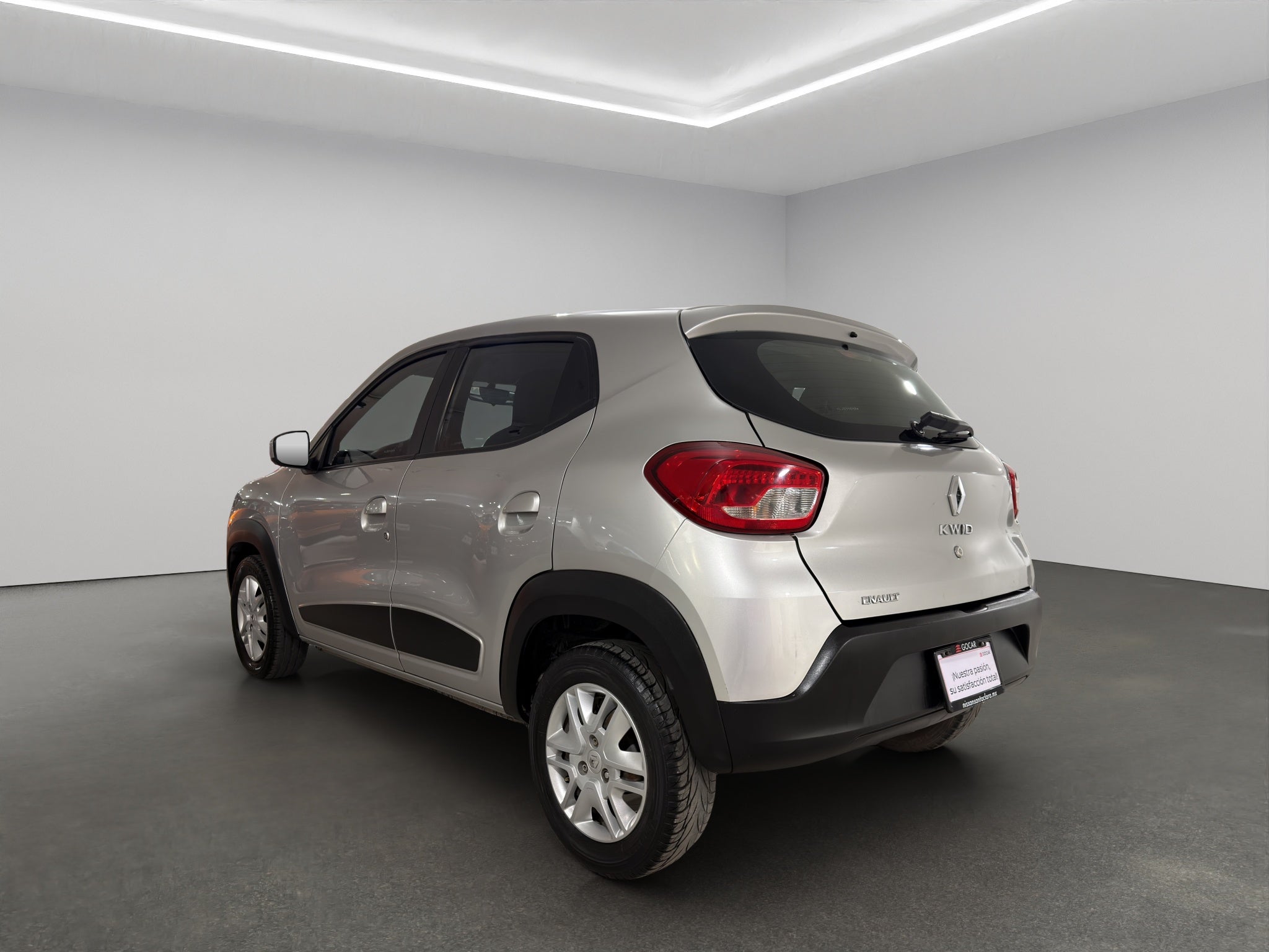 2020 Renault Kwid 5 pts. HB Iconic, TM5, a/ac., f. niebla, R-14