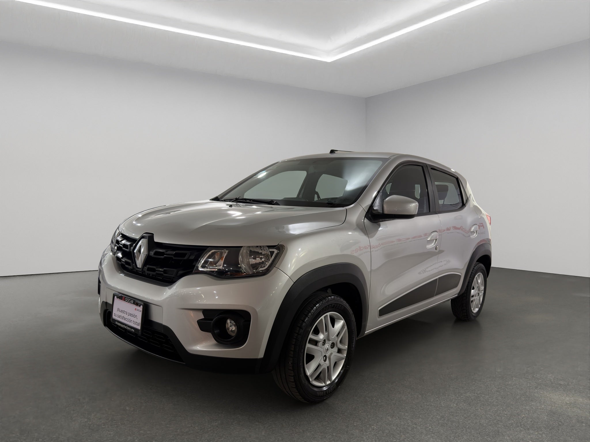 2020 Renault Kwid 5 pts. HB Iconic, TM5, a/ac., f. niebla, R-14