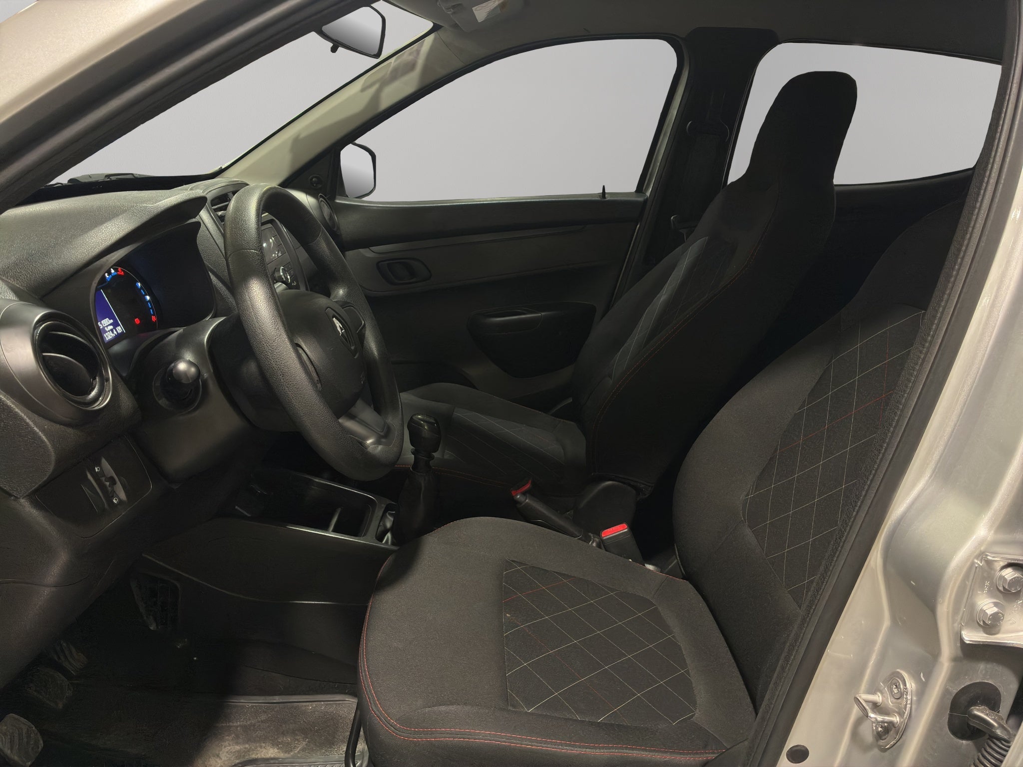 2025 Renault Kwid 5 pts. HB Intens, TM5, a/ac., R-14