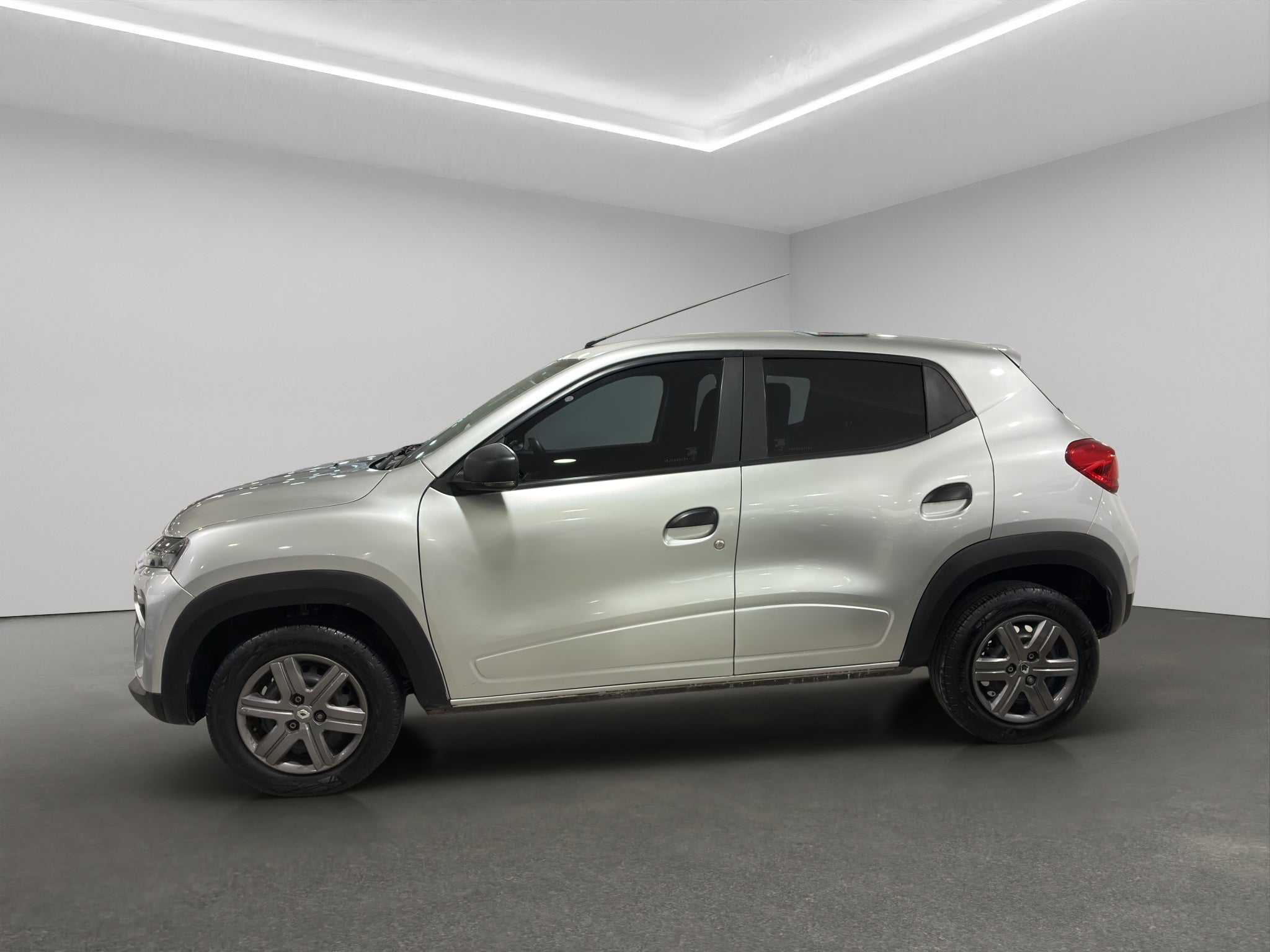 2025 Renault Kwid 5 pts. HB Intens, TM5, a/ac., R-14