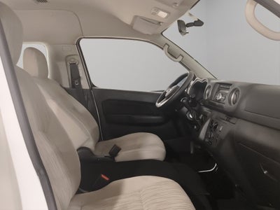 2022 Nissan Urvan Pasajeros 4 pts. TM5, a/ac., VE, 12 pas.