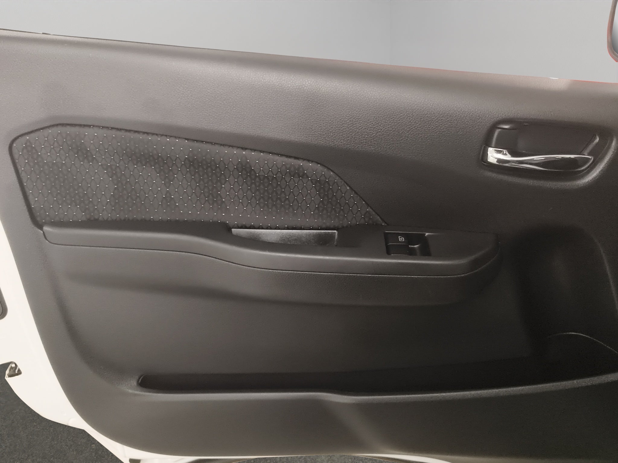 2022 Nissan Urvan Pasajeros 4 pts. TM5, a/ac., VE, 12 pas.