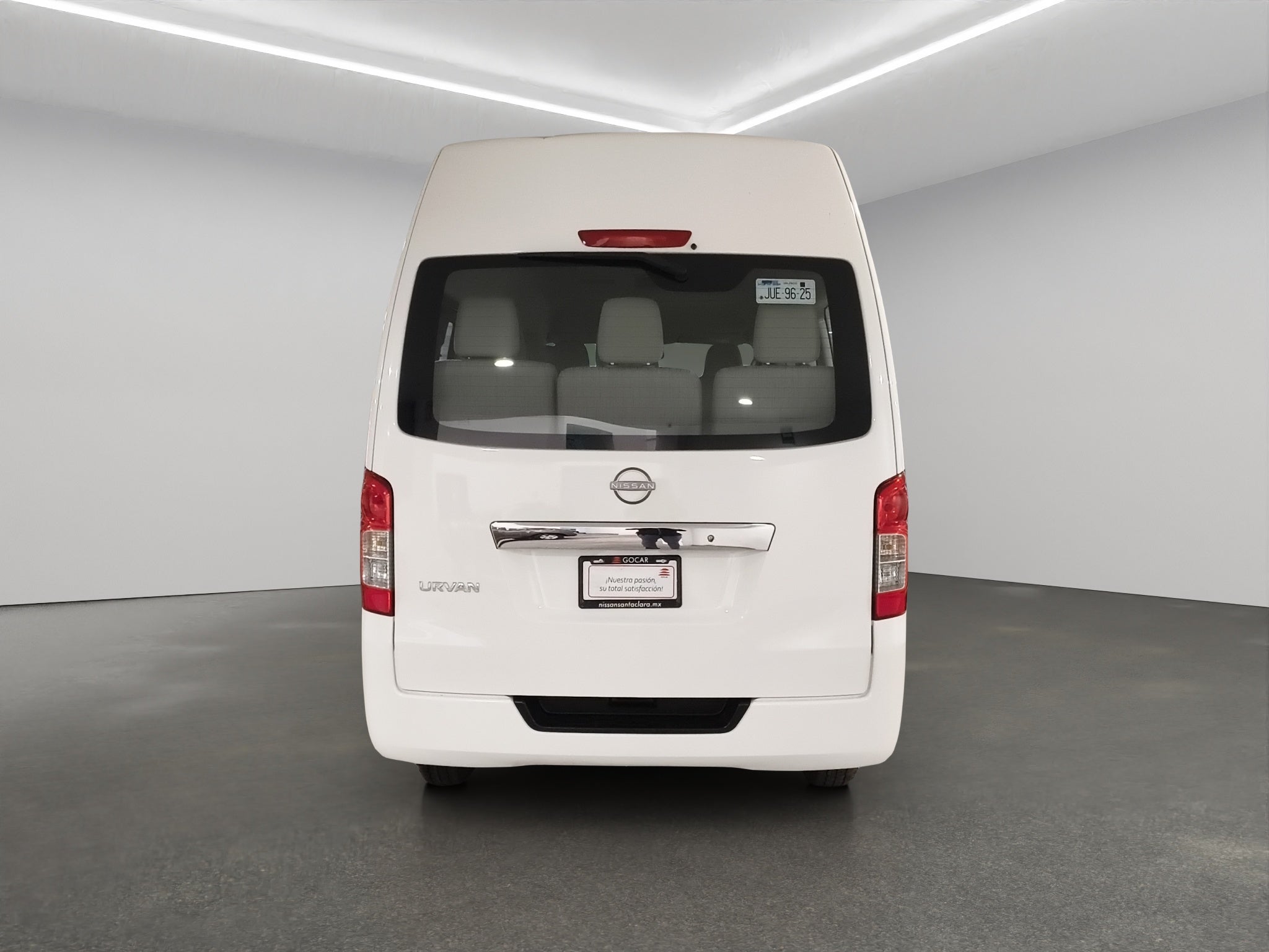 2022 Nissan Urvan Pasajeros 4 pts. TM5, a/ac., VE, 12 pas.