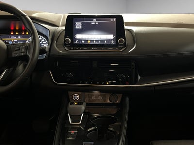 2023 Nissan X-Trail VUD 5 pts. Exclusive, TA, piel, RA-18 (línea nueva)