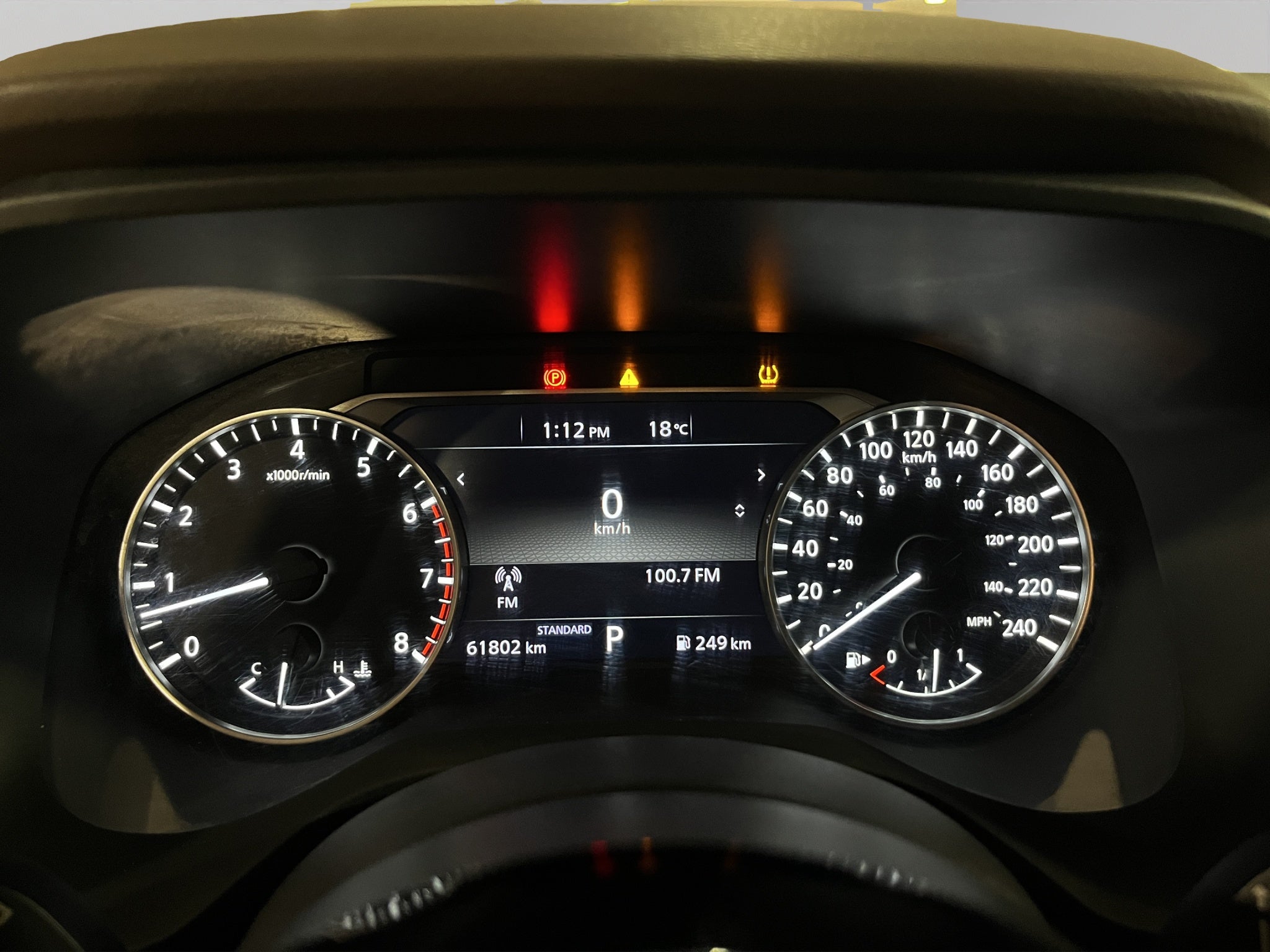 2023 Nissan X-Trail VUD 5 pts. Exclusive, TA, piel, RA-18 (línea nueva)