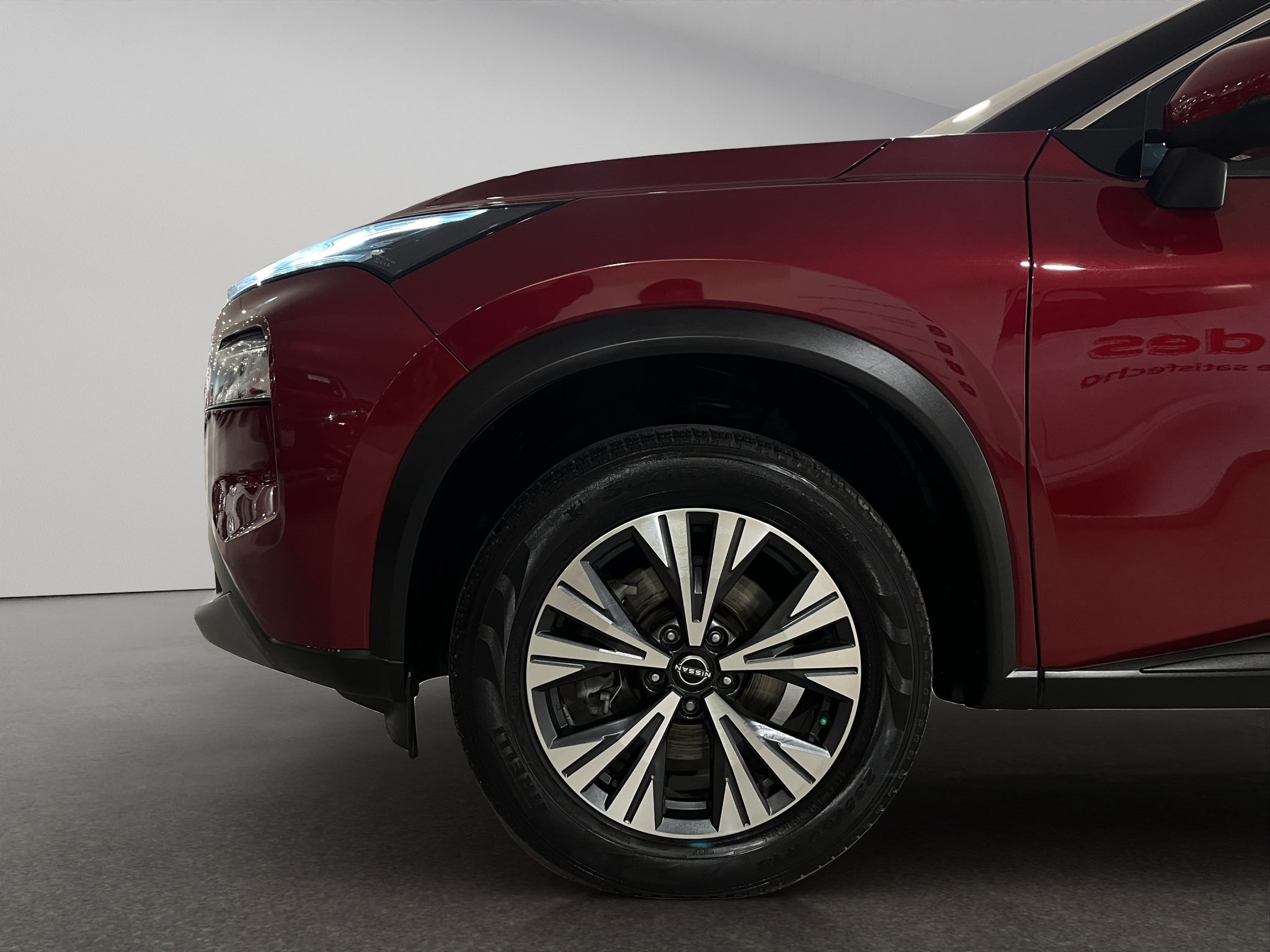 2023 Nissan X-Trail VUD 5 pts. Exclusive, TA, piel, RA-18 (línea nueva)