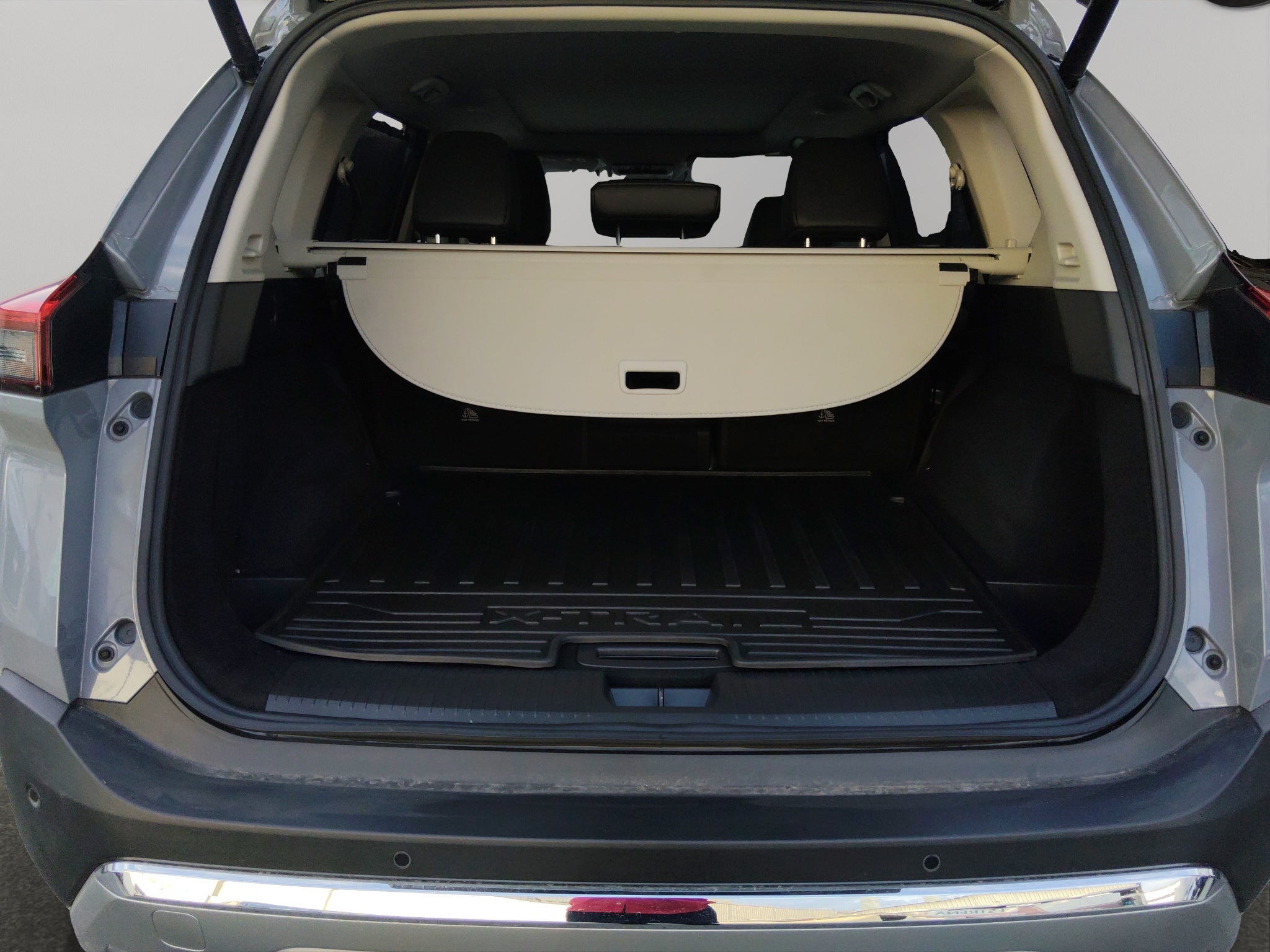 2025 Nissan X-Trail VUD 5 pts. Platinum Plus, TA, piel, QCP, GPS, ADAS, RA-19