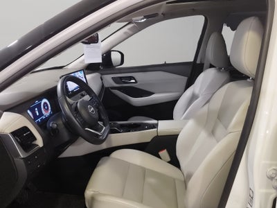 2025 Nissan X-Trail VUD 5 pts. Platinum, TA, piel, QCP, GPS, RA-19
