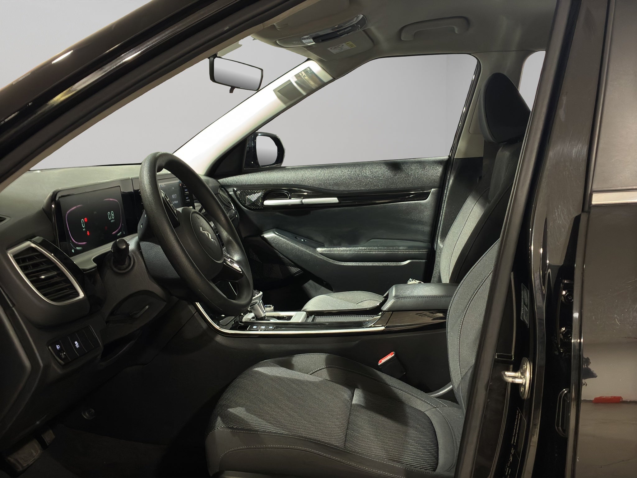 2024 Kia Seltos VUD 5 pts. EX, 1.5l, TA, RA-16 (cambio de línea)